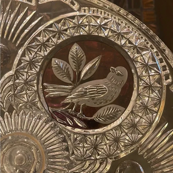 HOFBAUER BYRDES CRYSTAL, RED BIRDS, PEDESTAL CAKE PLATE - Picture 3 of 5